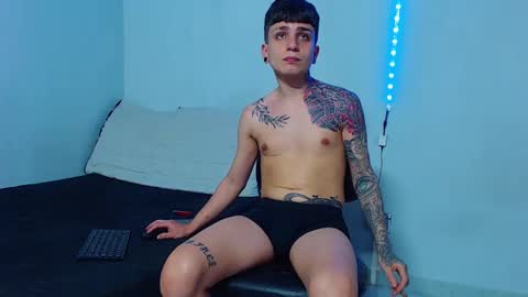 Snapshot of mike777jr chatting on February 16, 2025, 2:53 am Mike IMDEPENDIENT MODEL online show from February 16, 2025, 2:53 am