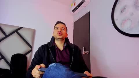 Mike online show from October 24, 2025, 11:50 am