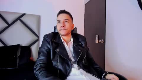 Mike online show from October 27, 2025, 11:47 am