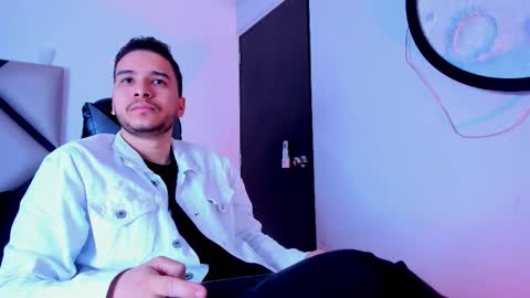 Mike online show from November 4, 2025, 11:42 am