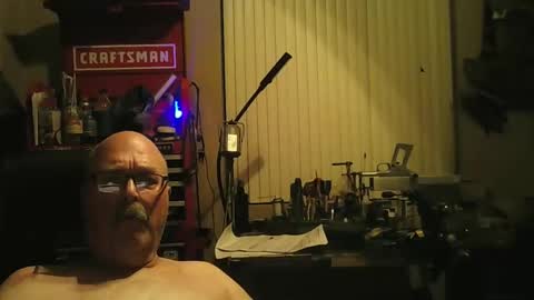 Snapshot of mike_allen4 chatting on April 25, 2026, 5:21 am mike_allen4 online show from April 25, 2026, 5:21 am