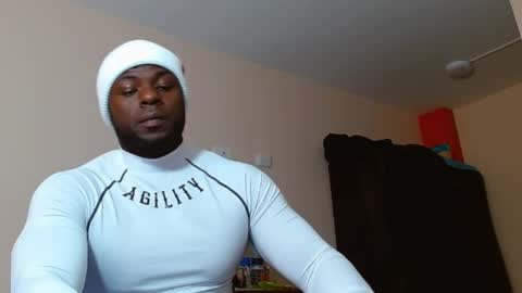 Snapshot of mike_kingcum chatting on May 31, 2026, 8:10 pm mike online show from May 31, 2026, 8:10 pm