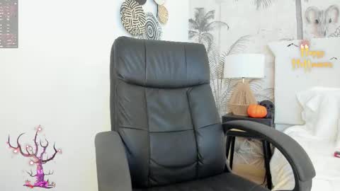 Mike Montoya online show from October 25, 2025, 5:37 am