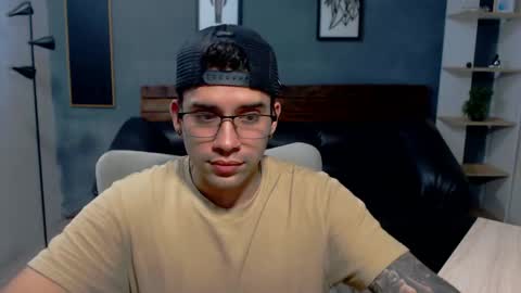 Mike Montoya online show from April 19, 2026, 3:28 am