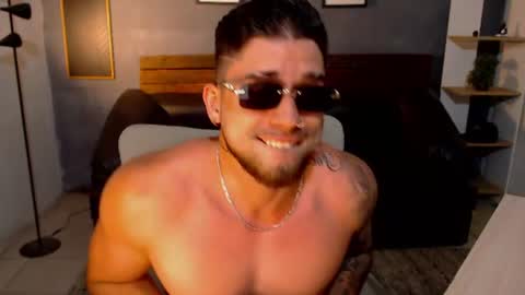 Snapshot of mike_montoya chatting on June 22, 2026, 11:13 pm Mike Montoya online show from June 22, 2026, 11:13 pm