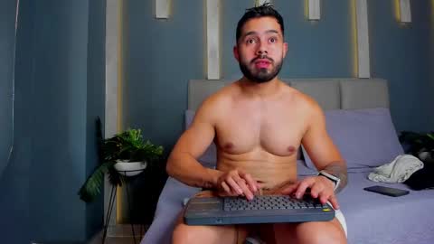 Snapshot of mikeblare chatting on December 28, 2024, 7:11 pm Mike Blare online show from December 28, 2024, 7:11 pm