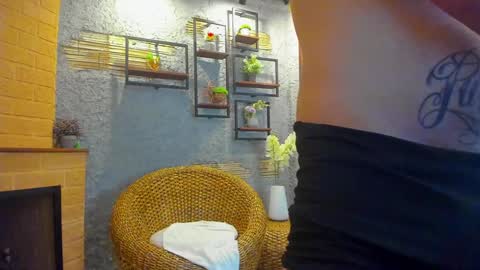 Snapshot of mikeblare chatting on January 28, 2025, 10:12 pm Mike Blare online show from January 28, 2025, 10:12 pm