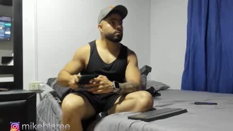 mikeblaree online show from November 5, 2025, 3:28 am