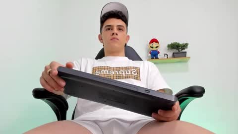 Mike Cooper online show from February 3, 2026, 6:22 am