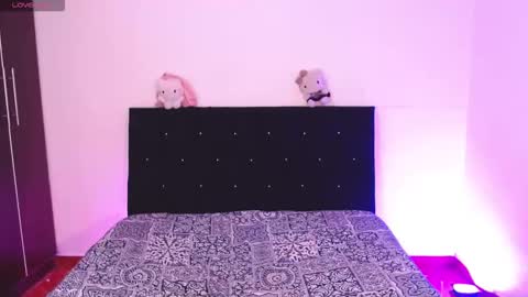 ZARA BLARE online show from September 29, 2025, 2:27 am