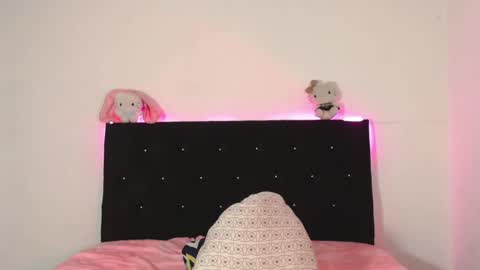 ZARA BLARE online show from November 7, 2025, 4:23 am