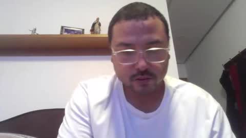 Snapshot of mikeextremecock chatting on February 4, 2026, 4:40 am mikeextremecock online show from February 4, 2026, 4:40 am