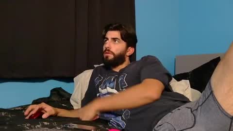 Snapshot of mikehawk1589 chatting on December 10, 2024, 8:08 am mikehawk1589 online show from December 10, 2024, 8:08 am