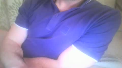 Snapshot of mikehockishuge9 chatting on May 21, 2026, 10:06 pm mikehockishuge9 online show from May 21, 2026, 10:06 pm