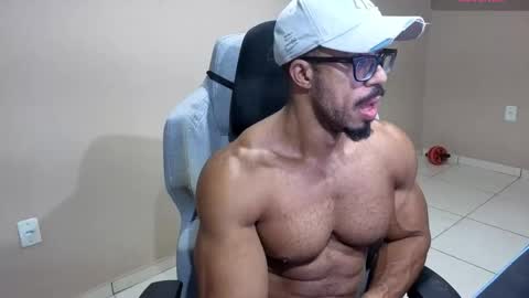 Snapshot of mikehotk chatting on December 5, 2025, 5:27 am mikehotk online show from December 5, 2025, 5:27 am