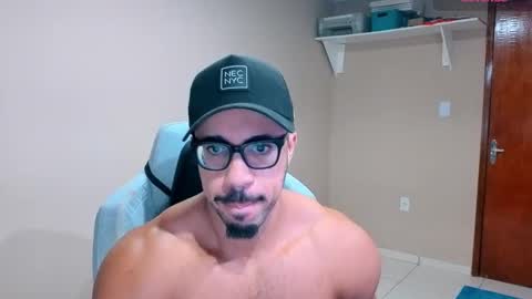 Snapshot of mikehotk chatting on March 4, 2026, 8:20 am mikehotk online show from March 4, 2026, 8:20 am