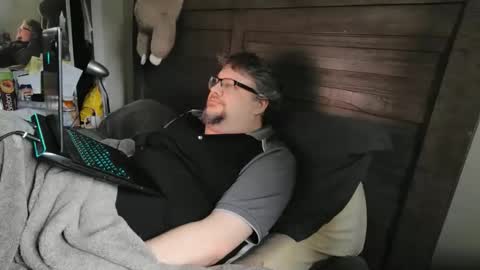 mikejws online show from November 24, 2025, 6:07 pm