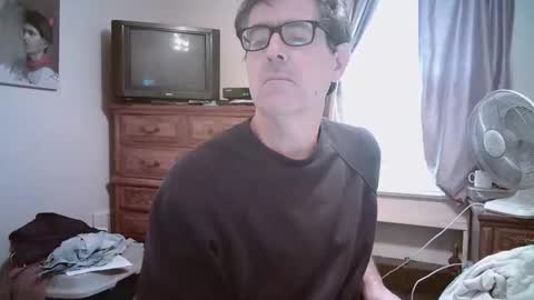 Snapshot of mikewulds chatting on April 25, 2026, 2:14 pm Mike online show from April 25, 2026, 2:14 pm