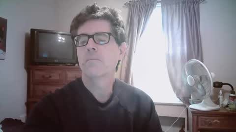 Snapshot of mikewulds chatting on May 25, 2026, 2:56 pm Mike online show from May 25, 2026, 2:56 pm