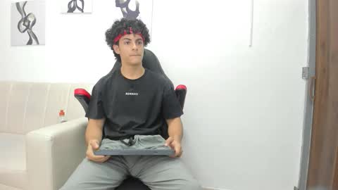 mikey_banji online show from September 19, 2025, 12:39 pm