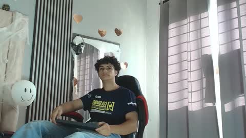 mikey_banji online show from October 14, 2025, 12:28 pm