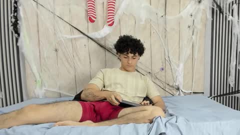 mikey_banji online show from November 1, 2025, 9:06 pm