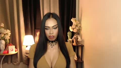 Snapshot of mikeyalawi03 chatting on February 10, 2025, 6:24 pm Mistress MikeyAlawi online show from February 10, 2025, 6:24 pm