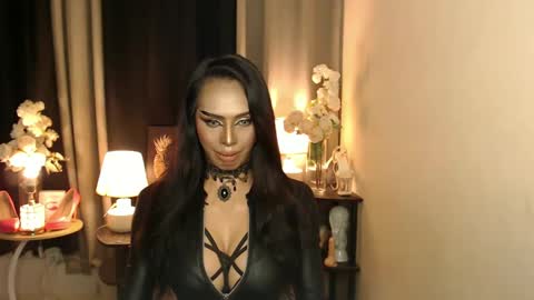 Snapshot of mikeyalawi03 chatting on March 8, 2025, 4:01 am Mistress MikeyAlawi online show from March 8, 2025, 4:01 am