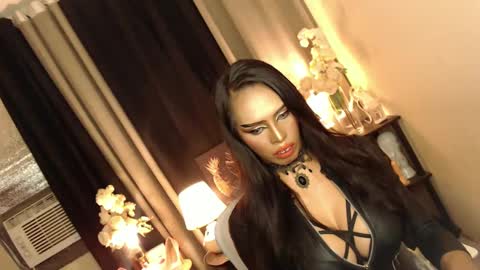 Snapshot of mikeyalawi03 chatting on March 8, 2025, 7:05 am Mistress MikeyAlawi online show from March 8, 2025, 7:05 am