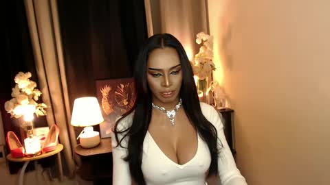 Snapshot of mikeyalawi03 chatting on March 10, 2025, 8:37 am Mistress MikeyAlawi online show from March 10, 2025, 8:37 am