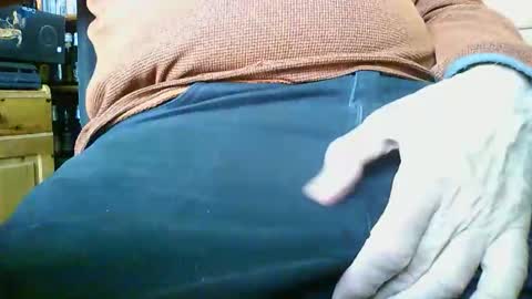 mikeybed online show from March 31, 2026, 11:54 am