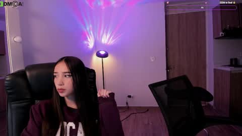 VIOLETAMIKE online show from May 24, 2026, 8:30 am