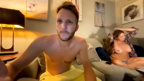 Snapshot of mikeywhite123 chatting on October 23, 2025, 10:25 am mikeywhite123 online show from October 23, 2025, 10:25 am