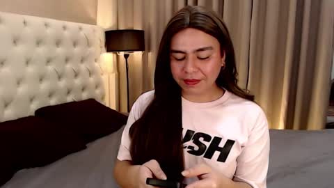 Theresa Luna online show from January 31, 2025, 6:35 am