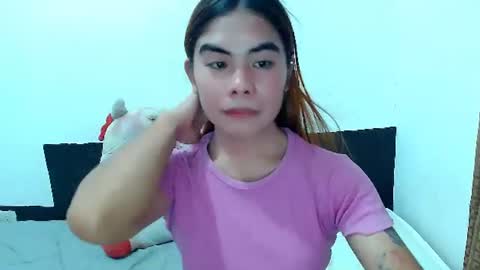 Snapshot of mikhayla_and_zeus_room chatting on July 5, 2026, 2:40 am Mikhayla and Zeus online show from July 5, 2026, 2:40 am