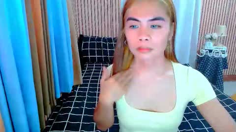 Snapshot of mikhaylaanderson chatting on September 9, 2025, 4:23 am Mikhayla online show from September 9, 2025, 4:23 am