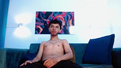 Mikhel online show from December 19, 2025, 1:23 am