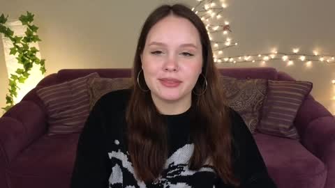 Snapshot of miki_miki_cutie chatting on December 16, 2024, 8:48 pm Mikki online show from December 16, 2024, 8:48 pm