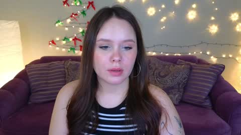 Snapshot of miki_miki_cutie chatting on December 19, 2024, 5:08 pm Mikki online show from December 19, 2024, 5:08 pm