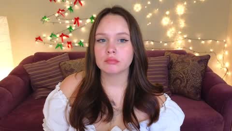 Snapshot of miki_miki_cutie chatting on December 28, 2024, 8:15 pm Mikki online show from December 28, 2024, 8:15 pm