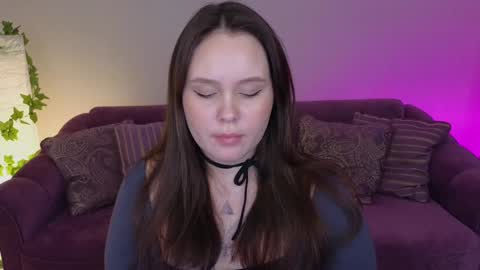 Snapshot of miki_miki_cutie chatting on January 21, 2025, 11:24 pm Mikki online show from January 21, 2025, 11:24 pm