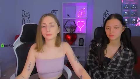 Miki online show from October 17, 2025, 6:05 am