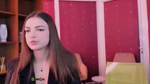miki_ti online show from November 13, 2025, 12:04 pm