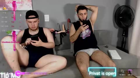 MIKI ENN ALEKS online show from October 15, 2025, 10:48 am