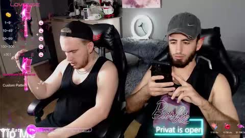 MIKI ENN ALEKS online show from October 22, 2025, 10:04 am