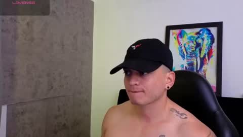 Snapshot of mikke_love chatting on July 14, 2026, 2:23 pm MIKKE online show from July 14, 2026, 2:23 pm