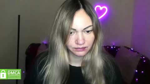 Snapshot of mikkey_mouse8 chatting on January 7, 2026, 6:27 am Adalina online show from January 7, 2026, 6:27 am