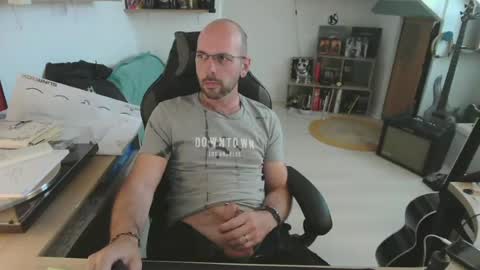 mikmik91 online show from July 3, 2026, 2:45 pm