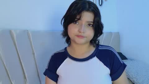 Mikoto Urb online show from November 25, 2025, 7:47 pm