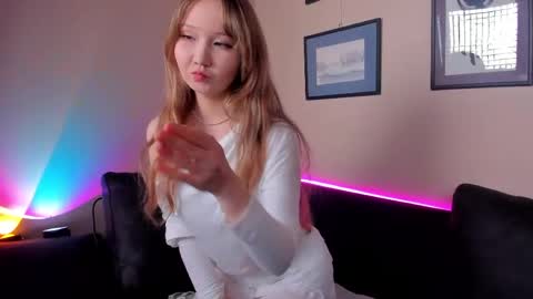 Snapshot of miku_takashima chatting on April 12, 2026, 11:48 am Miku online show from April 12, 2026, 11:48 am